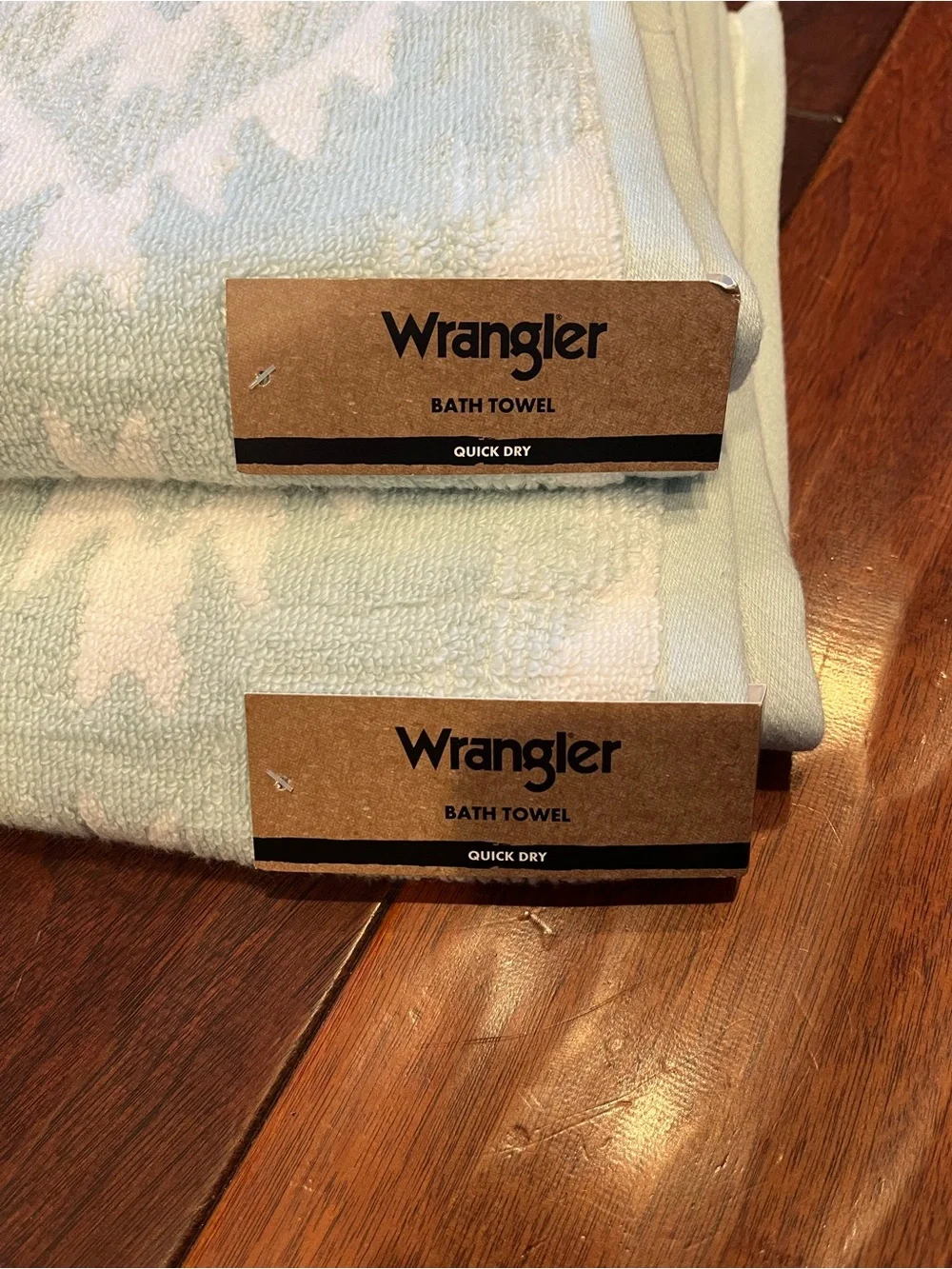 Wrangler Mint & White Geometric Bath and Hand Towel Set